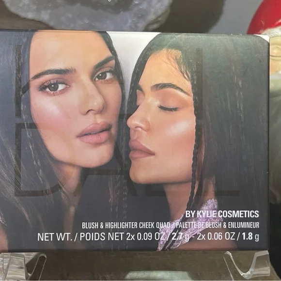 Kylie Cosmetics Blush & Highlighter Cheek Quad - Picture 6 of 7